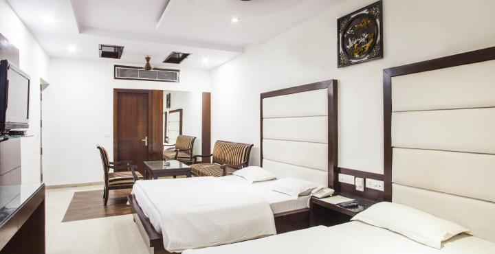 Hotel Mohan International Yeni Delhi Dış mekan fotoğraf