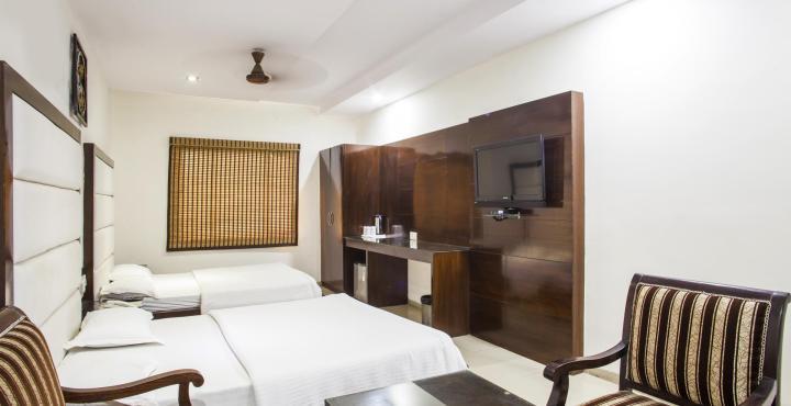Hotel Mohan International Yeni Delhi Dış mekan fotoğraf