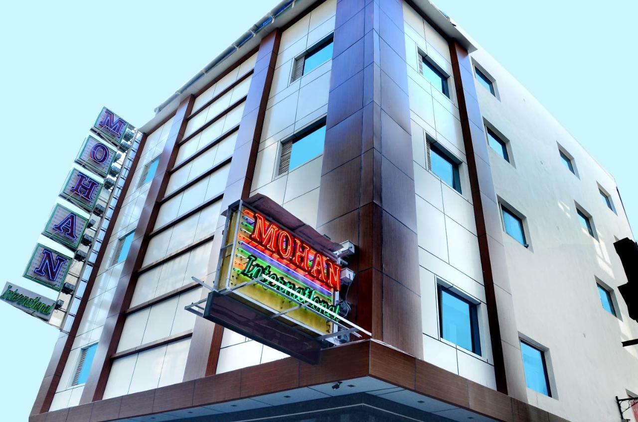 Hotel Mohan International Yeni Delhi Dış mekan fotoğraf