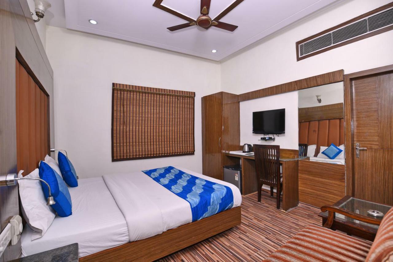 Hotel Mohan International Yeni Delhi Dış mekan fotoğraf