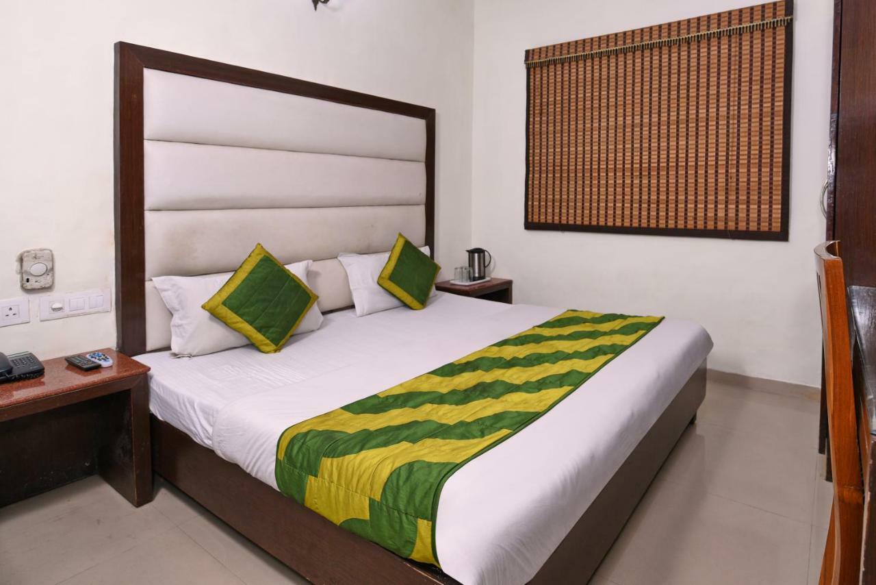Hotel Mohan International Yeni Delhi Dış mekan fotoğraf