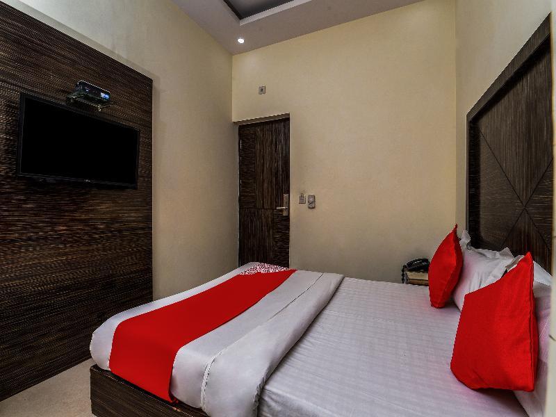 Hotel Mohan International Yeni Delhi Dış mekan fotoğraf